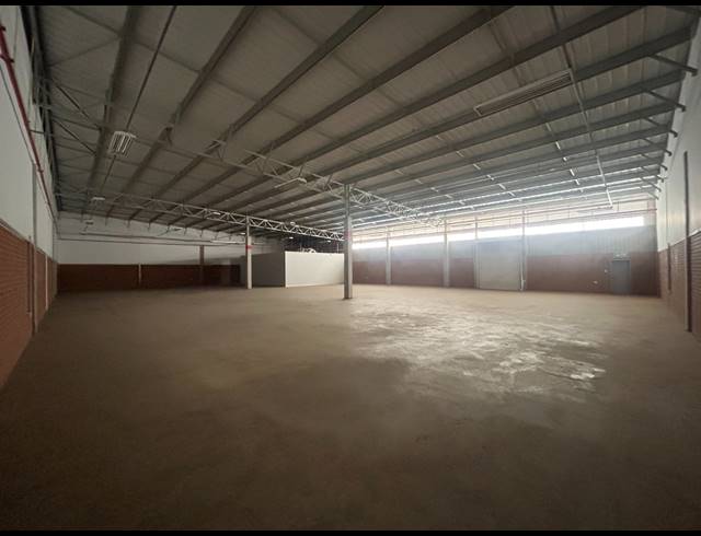 869M² WAREHOUSE TO LET IN CLAYVILLE